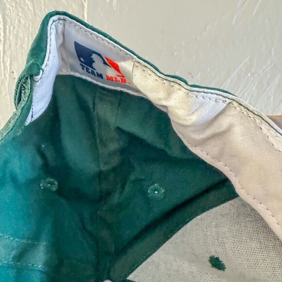 Vintage 90s Oakland A's Team MLB Baseball Cap - Picture 6 of 6